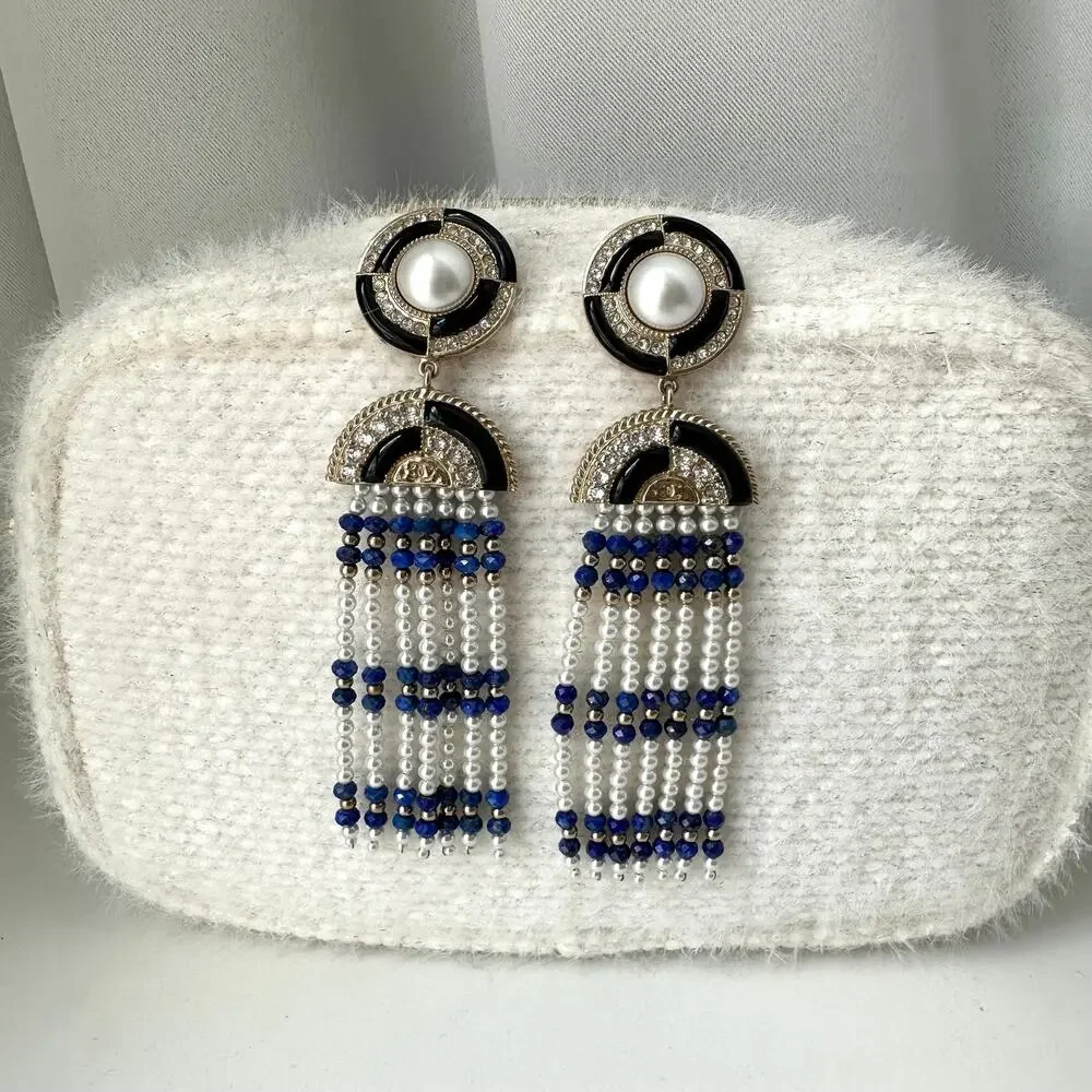 Chanel A19 2019 Métiers d'Art Pearl Strass CC Chandelier Drop Earrings RARE